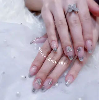 ネイル ️🫧もこ 艶感ネイル🫧のネイルデザイン