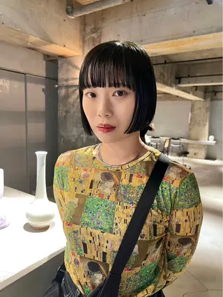 ショート 纐纈 釉羽のヘアスタイル