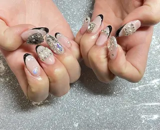 ネイル VIERU 🌈🎀💖のネイルデザイン