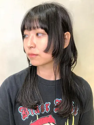ミディアム カラー ブリーチ😼 ボブ✍️レイヤーのヘアスタイル