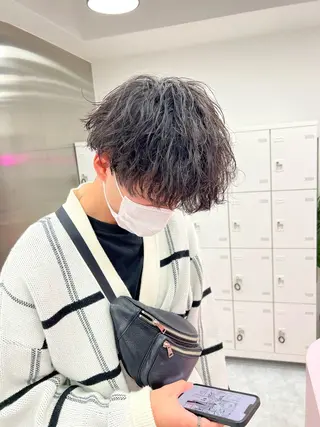 ミディアム パーマ メンズ メンズパーマ特化 TAIGAのヘアスタイル