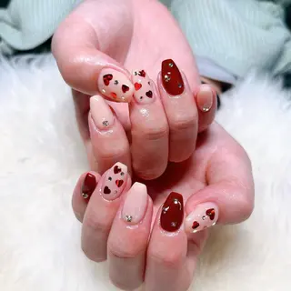 ネイル 根津 綾子のネイルデザイン