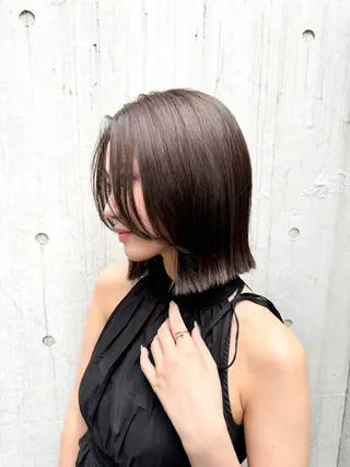 ショート カラー 🎧パーソナルケア/ 透明感カラー/ミユのヘアスタイル