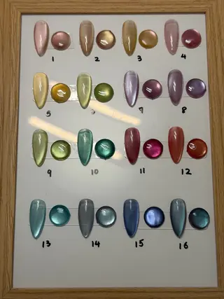 ネイル Tinails (ティナネイル)のネイルデザイン