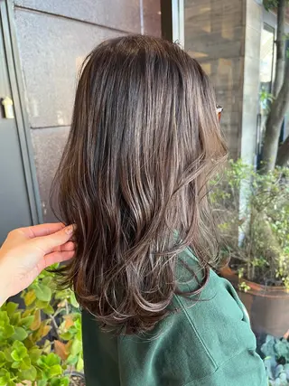 セミロング 赤み消しカラー 🩵かりんのヘアスタイル