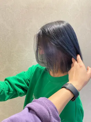 ショート カラー デザインカラー✨新倉 佑奈のヘアスタイル