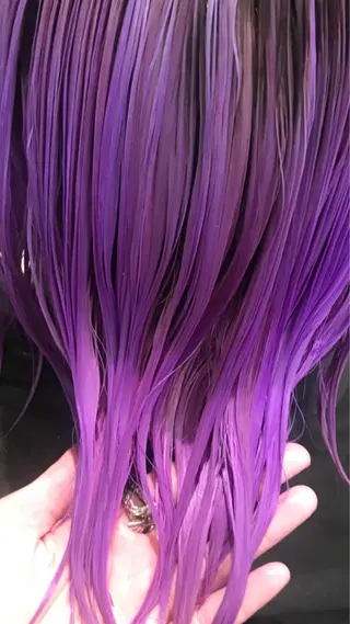 ミディアム サイレント美容師 アイリィのヘアスタイル