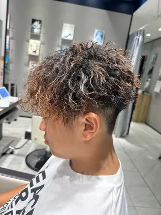 ショート パーマ ヘアアレンジ メンズ 宇田川 大輝のヘアスタイル