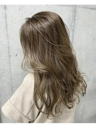 ロング カラー ヘアアレンジ 【公式】amble luxe池袋東口🩷のヘアスタイル
