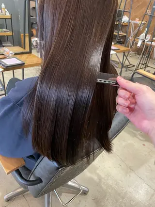 ロング カラー Lolonois 三国所属・松木 一華のヘアスタイル