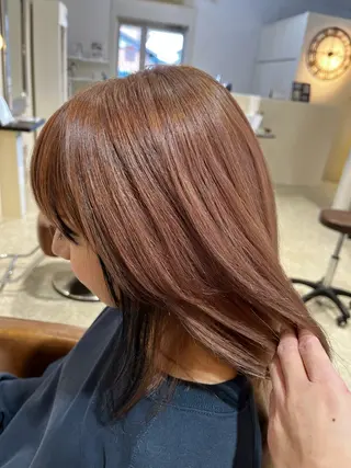セミロング カラー 斎藤 愛菜のヘアスタイル