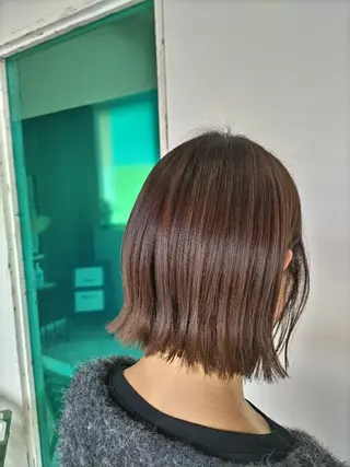 ミディアム カラー 磯崎 美幸のヘアスタイル
