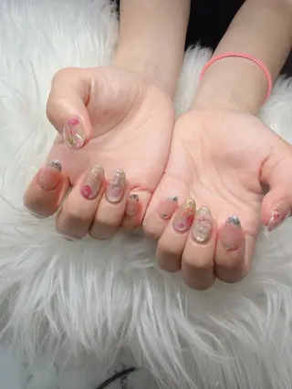 ネイル Lee Nailsのネイルデザイン