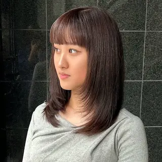 ミディアム calna 古賀 菜摘のヘアスタイル