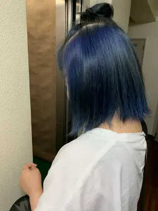 ショート カラー パーマ ヘアアレンジ メンズ キッズ ネイル マツエク・マツパ 切りっぱなしヘアボブ ミディアムヘアRYOのヘアスタイル