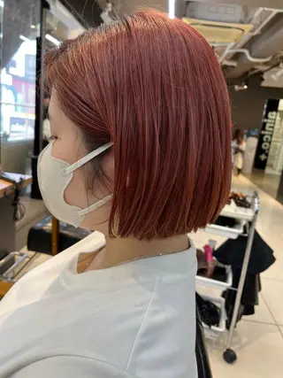 ショート カラー ヘアアレンジ マツエク・マツパ アイブロウ 透明感カラー🤎 ゆりのヘアスタイル