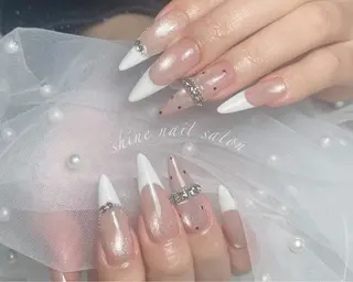 ネイル shineジェル& チップ長さだしのネイルデザイン