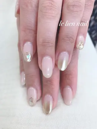 ミディアム le lien nailのネイルデザイン