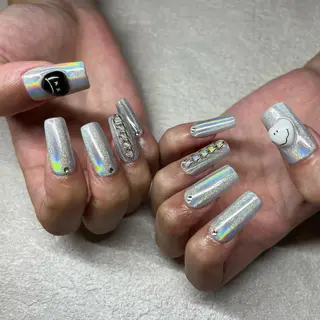 ネイル NORA nail UMEDA MAIのネイルデザイン