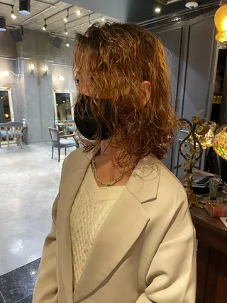 ミディアム パーマ ヘアアレンジ 髪質改善カラー&TR 縮毛矯正/弱酸性矯正のヘアスタイル