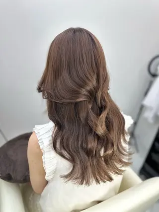 カラー 韓国風レイヤーカラー ライムのヘアスタイル