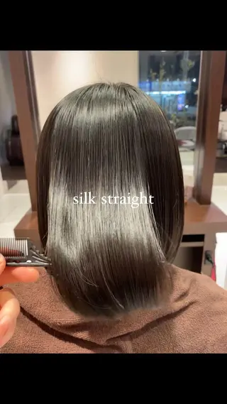 ミディアム 他店で断られた方歓迎 ブリーチ縮毛矯正のヘアスタイル