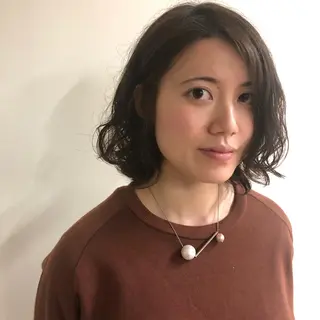 ミディアム パーマ ウルフ/レイヤー/ ベージュ/山宮 大樹のヘアスタイル