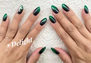 ミディアム ネイル ✴︎ Delightのネイルデザイン