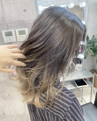 セミロング 🤍ムラ修正ブリーチ 🤍原宿/YUUのヘアスタイル