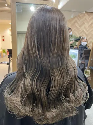 ロング カラー 心斎橋韓国ボブ 好原良真のヘアスタイル