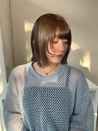 ミディアム 長山 茉白のヘアスタイル