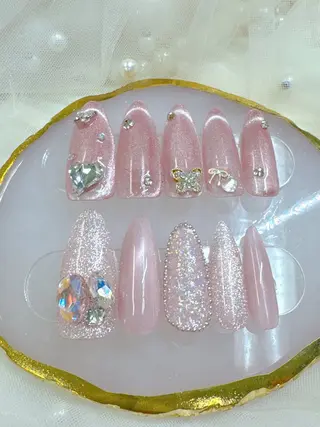 ネイル Queeens nailのネイルデザイン