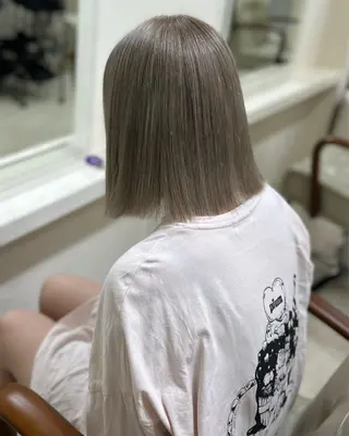 ミディアム 🤍爆モテハイトーン 🤍ブリーチ特化🤍のヘアスタイル