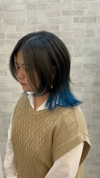ミディアム カラー Well's TAIGAのヘアスタイル