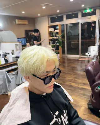 カラー メンズ 浦田 悠真のヘアスタイル