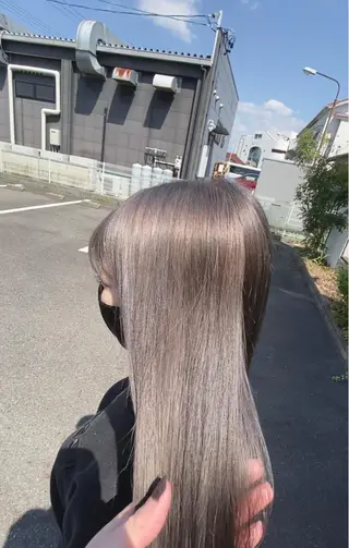 カラー SALOWIN栄 高須大貴のヘアスタイル