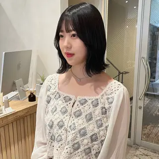 ミディアム SiLO yuri andoのヘアスタイル