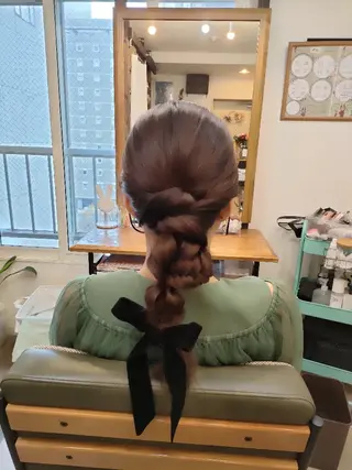 ヘアアレンジ HempBeauty 浅野アサミのヘアスタイル