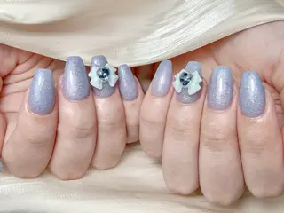 ネイル る りのネイルデザイン