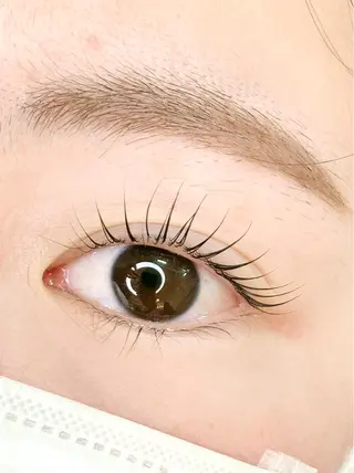 マツエク・マツパ n9　brow所属・n9　brow sumi.の眉毛・アイブロウイメージ