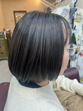 カラー 岡部 夏生のヘアスタイル