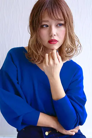 ミディアム YOKOI SHINJIのヘアスタイル