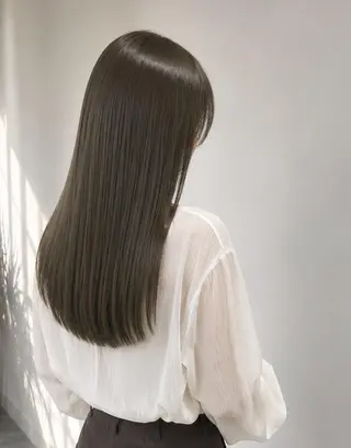 カラー オリーブ系カラー🫒 イノセントヘアのヘアスタイル