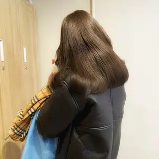 カラー オリーブ🎶アッシュ グレージュちひろ🧸のヘアスタイル