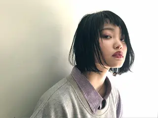 ミディアム tatsumi/ボブ ウルフ/レイヤーのヘアスタイル