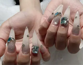 ネイル I-nailロング /ワンホン/キラキラのネイルデザイン
