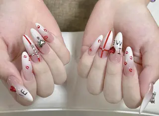 ネイル エリ🫧 nail池袋東口のネイルデザイン