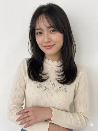 ミディアム モテ髪🫧赤み消し カラー表参道きょうこのヘアスタイル