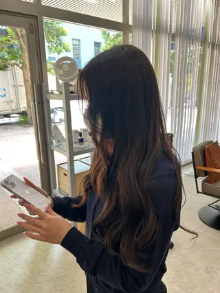 ロング MIDORI🎀 透明感/ベージュのヘアスタイル