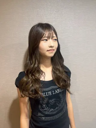 ロング カラー 川村 夏のヘアスタイル